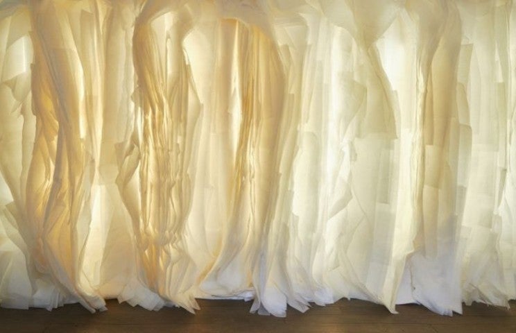 Joël Andrianomearisoa. Installation in-situ - Galerie RX.