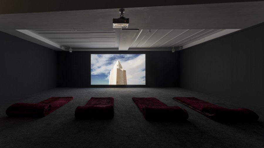 Saodat Ismailova, 18 000 Mondes, 2023. Vidéo full HD, 31’. Courtesy de l’artiste. Ce film a été réalisé avec le soutien  de Eye Art & Film Prize. Photo : Nicolas Brasseur.