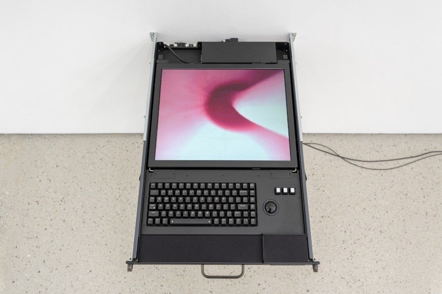 Alexandre Khondji, Triple Insert,  2025. Caméras endoscopiques, consoles KVM, dimensions variables. Courtesy de l’artiste. Photo : Nicolas Brasseur.