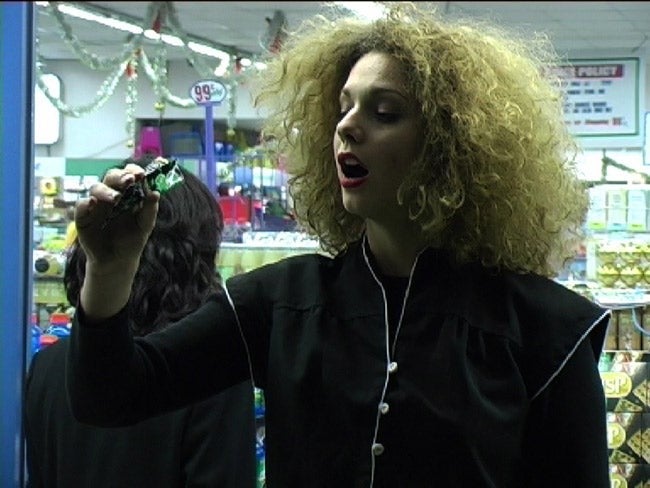 Sandy Amério, "Candy Volonteers", 2003, projection en boucle, 6mn 20s, Courtesey de l'artiste.
