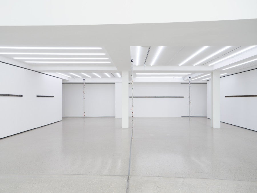Vue de l’exposition « over the top, undercover » à la Fondation Pernod Ricard, Paris, 2026. © Photo : Raphaël Massart Courtesy de la Fondation Pernod Ricard.