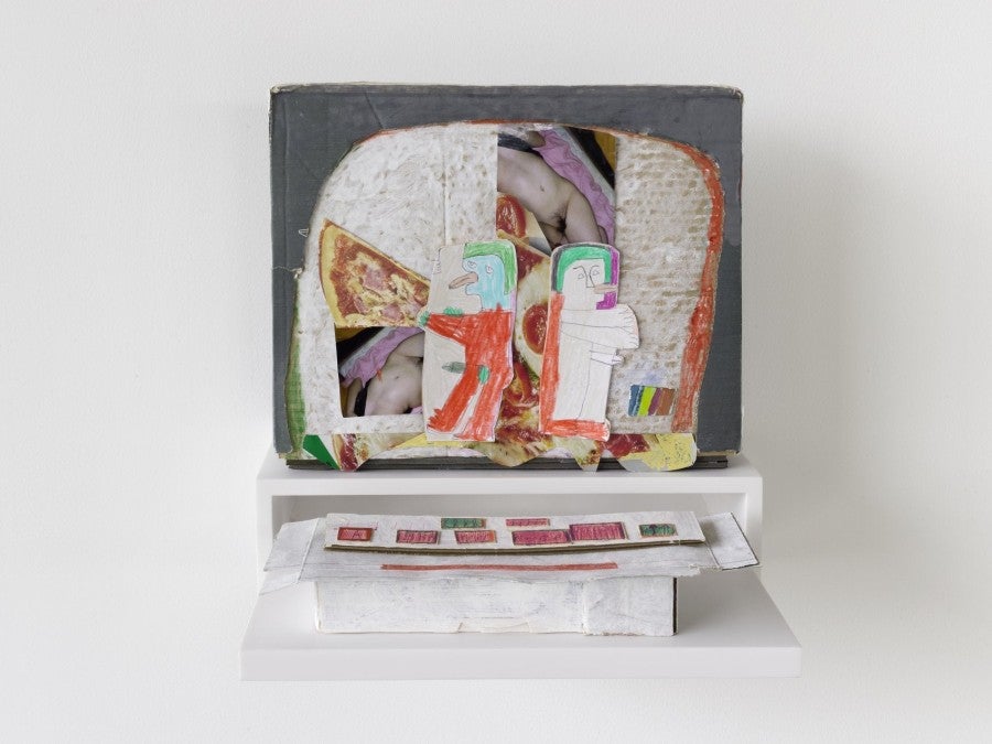 Sarah Tritz, Pizsex Lèche, 2019, carton, papier, crayon de couleurs, impressions jet d'encre, étagère en corian, 38 x 40 x 32 cm. Photo : André Morin