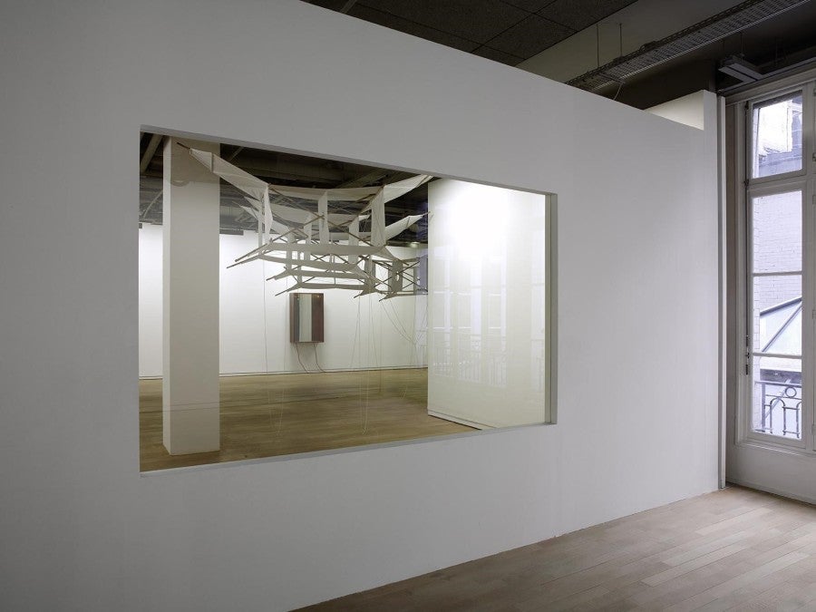 Laurent Montaron, Dioramas. Vue d'installation, Fondation d'entreprise Ricard.