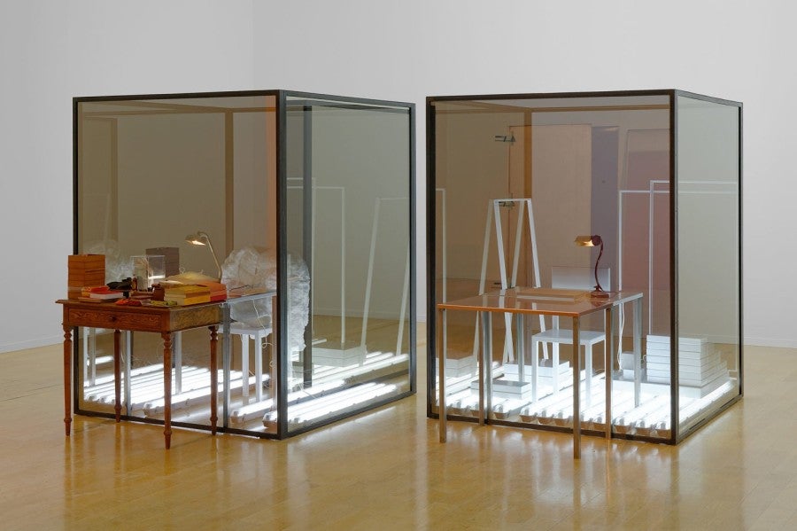 Laura Lamiel, Vous les entendez...', 2015. Divers éléments : chaise et table en émail, miroir espion, métal, acier émaillé, table en bois, bois, verre, cuivre, cuir, papier, lampes, 2 x (190 x 200 x 160 cm). Exhibition view 'Biennale de Lyon', 2015. Collection MAC Lyon / Photo : Blaise Adilon.