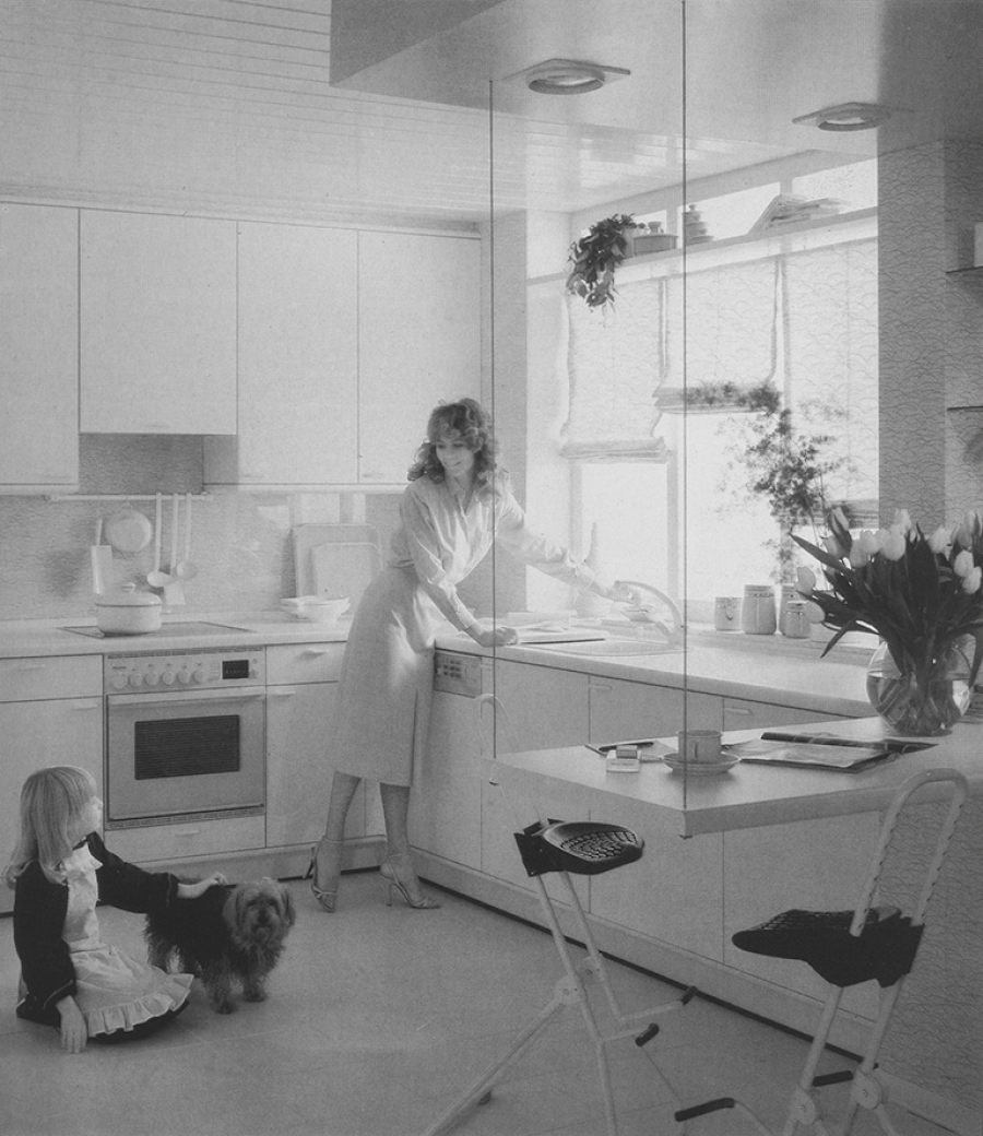 Laëtitia Badaut Haussmann, <i>Maisons Françaises, une collection n°MJ198305P163</i>, 2025. Photographie. Courtesy de l’artiste et des galeries Allen Paris, Ellen de Bruijne Amsterdam et Emanuela Campoli Paris/Milan.