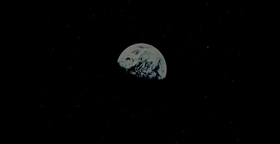 Valentin Noujaïm, <i>Blue Star</i>, images fixes, 2020, 18 min. Courtesy de l'artiste.