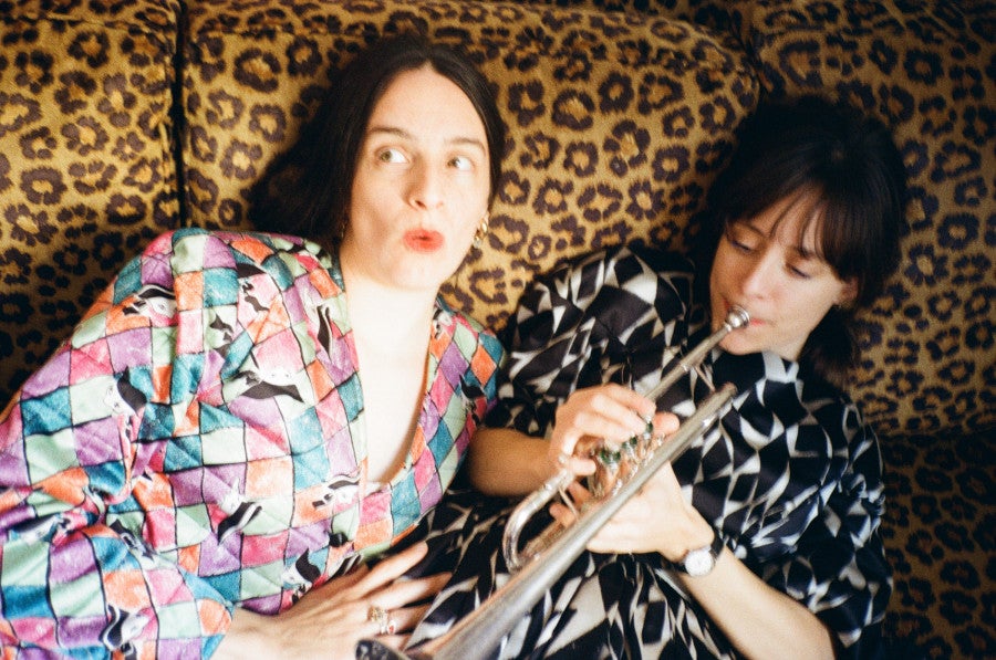 Portrait d'Helena de Laurens et Lina Schlageter © Louise Siffert