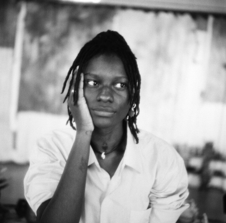 Portrait Douce Dibongo © Elijah Ndoumbe, Queer Salon series